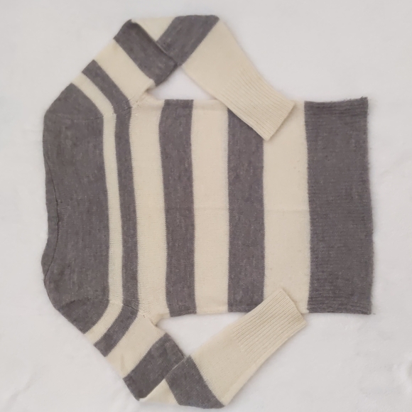 J. Crew Mohair Sweater (Grey/ivory, Size Small) - Picture 3 of 13